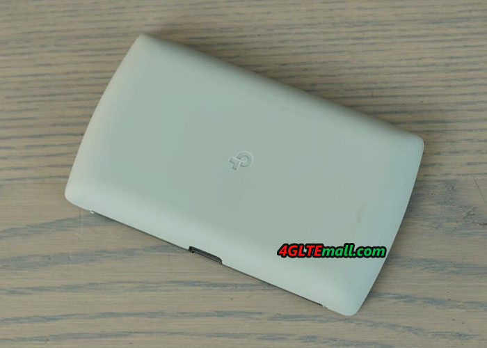 TP-link M7650 back logo