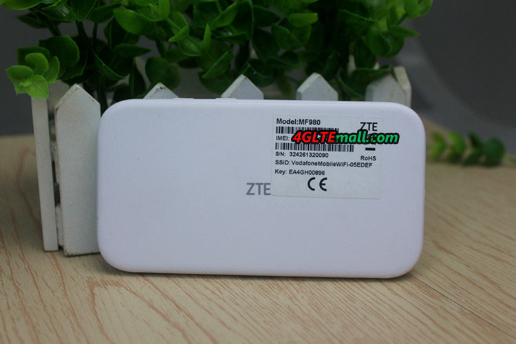 ZTE MF980 back